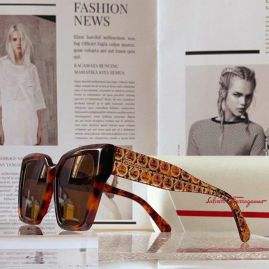 Picture of Ferragamo Sunglasses _SKUfw48021682fw